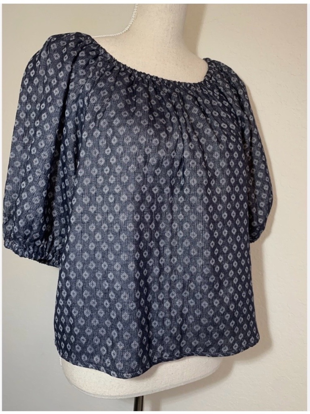 Universal Thread Navy Geometric Puff-Sleeve Blouse